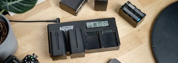 Четырехканальное зарядное устройство Newell DF-4CH для NP-F970