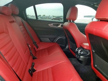 Alfa Romeo Giulia II Sedan Facelifting 2.0 Turbo 280KM 2023 Alfa Romeo Giulia Ti 2023 2.0l 2.0 Benzyna 280KM, zdjęcie 10
