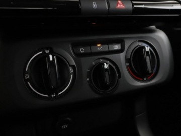 Citroen C3 III Hatchback Facelifting 1.2 PureTech 83KM 2023 Citroen C3 niski przebieg pelen serwis manual, zdjęcie 23