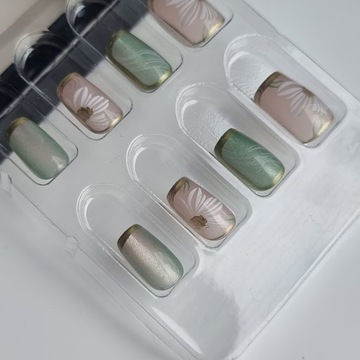 Paznokcie Sztuczne Tipsy Nude Zielone Białe Kwiaty Green Cieliste Flowers