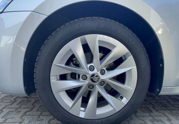 Skoda Octavia IV Liftback 1.5 TSI EVO 150KM 2024 Skoda Octavia 1.5 TSI mHev 150 KM 7 DSG Selection 1.5 Benzyna 150KM, zdjęcie 9