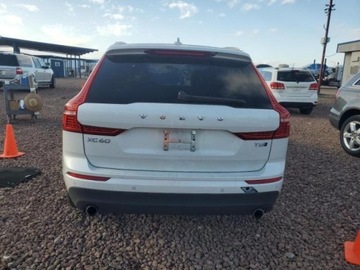 Volvo XC60 II 2021 Volvo XC 60 Volvo XC60 T5 AWD Momentum 2.0 Benzyna 250KM, zdjęcie 4