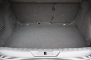 Peugeot 308 II Hatchback Facelifting 1.2 PureTech 110KM 2019 Peugeot 308 1.2 PureTech, Salon Polska, zdjęcie 13