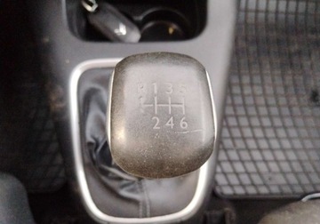 Citroen C3 III Hatchback 1.2 PureTech 110KM 2019 Citroen C3 2019r, 1.2 Benzyna. Uszkodzony. Poobijany. Pali. 1.2 Benzyna, zdjęcie 13