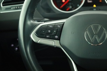 Volkswagen Tiguan II SUV Facelifting 1.5 TSI 150KM 2022 VW Tiguan 1.5 TSI, Salon Polska, 1. Właściciel, zdjęcie 19