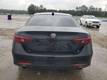 Alfa Romeo Giulia II Sedan Facelifting 2.0 Turbo 280KM 2021 Alfa Romeo Giulia Sport 2021 2.0l 2.0 Benzyna 280KM, zdjęcie 2