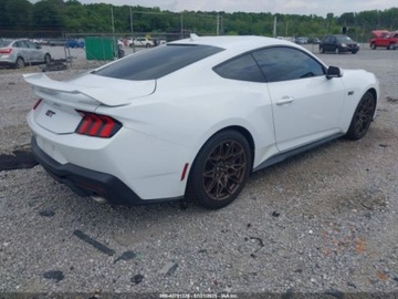 Ford Mustang VI 2024 Ford Mustang GT Premium Fastback 2024 5.0l 5.0 Benzyna 486KM, zdjęcie 5
