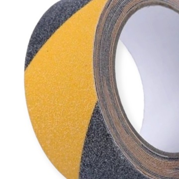 ЛЕНТА ПРЕДУПРЕЖДАЮЩАЯ 50мм 6м желто-черная, нескользящая, с маркировкой безопасности и гигиены