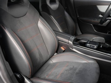 Mercedes CLA C118/X118 Coupe Facelifting 1.3 200 163KM 2023 Mercedes CLA 200 DW5VS46#200 AMG Line 7G-DCT, zdjęcie 29