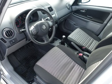 Suzuki SX4 I Hatchback Facelifting 1.6 VVT 120KM 2011 Suzuki SX4 1.6 Ben.120KM/4X4/Podgrzewane, zdjęcie 9