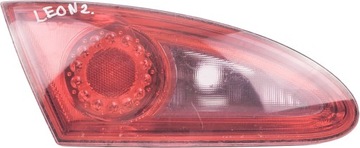 SEAT LEON II 2 05-09 LAMPA TYLNA TYŁ LEWA W KLAPĘ UK