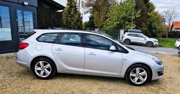 Opel Astra J Sports Tourer Facelifting 1.4 Turbo ECOTEC 120KM 2013 Opel Astra BENZYNA nawigacja KAMERA LIFT super okazja polecamy, zdjęcie 9