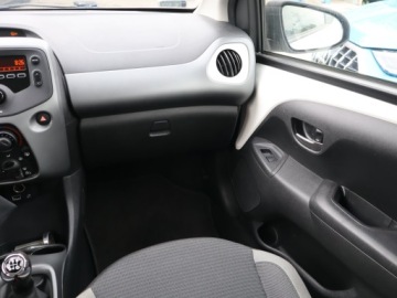 Toyota Aygo II Hatchback 3d Facelifting 1.0 VVT-i 72KM 2020 Toyota Aygo 1.0 VVT-i, Salon Polska, zdjęcie 7