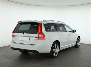 Volvo V70 III Kombi Facelifting 2.0 D4 DRIVE-E 181KM 2014 Volvo V70 D4, 178 KM, Skóra, Navi, Xenon, zdjęcie 4