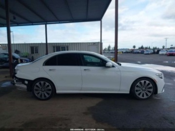 Mercedes Klasa E W214 2023 Mercedes-Benz Klasa E 350 2023 2.0 Benzyna 255KM, zdjęcie 6