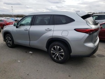 Toyota Highlander III 2022 Toyota Highlander xle 3.5l niski przebieg, od ubezpieczalni 3.5 Benzyna, zdjęcie 1