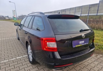 Skoda Octavia III RS Kombi 2.0 TDI 184KM 2014 Skoda Octavia 2,0184KMRSXenonNaVI 2.0 Diesel 184KM, zdjęcie 6