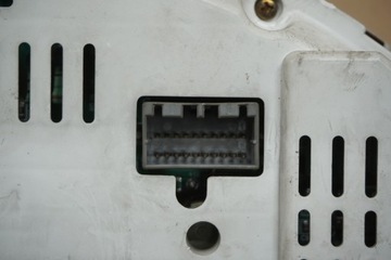 SSANGYONG REXTON PŘÍSTROJOVÁ DESKA BUDÍKY KM/H 2,7 XDI 05R EVROPA