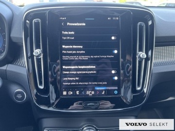 Volvo XC40 Crossover Facelifting 2.0 B3 163KM 2024 Volvo XC 40 XC40 B3 Plus Dark Pakiet Driver Assist, zdjęcie 25