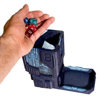 Научно-фантастическая башня из кубиков с Plexa