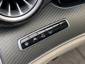 Mercedes AMG GT C190 Coupe 4d 3.0 43 367KM 2019 Mercedes-Benz AMG GT 43 AMG 4Matic FV23salon PLPanoramaHakDistronic, zdjęcie 12