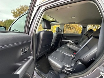 Mitsubishi Outlander II 2.0 MIVEC 147KM 2011 Mitsubishi Outlander 2.0 Intense + 2WD EU5 CVT benzyna 147KM 2011r, zdjęcie 21