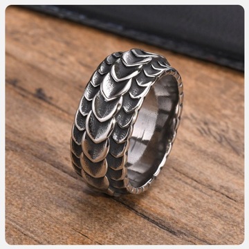 СЕРЕБРЯНОЕ ОБРУЧАЛЬНОЕ КОЛЬЦО С ПЕЧАТКОЙ ЧЕШУЙКА ДРАКОНА R17