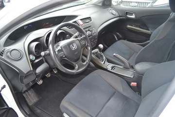 Honda Civic IX Hatchback 5d 1.8 i-VTEC 142KM 2013 HONDA CIVIC IX (FK) 1.8 i-VTEC (FK2) 141 KM, zdjęcie 10