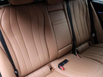 Mercedes Klasa E W214 2025 E Klasa 300 e 4-Matic AMG 2.0 (333KM) 2025, zdjęcie 12