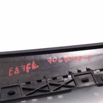 BMW E87 Osłona Słupka Lewa Lewy Przód 7068099