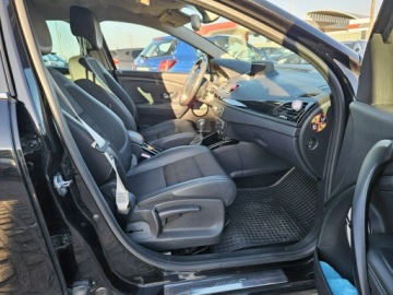 Renault Megane III Grandtour Facelifting 2013 Energy dCi 130KM 2015 Renault Megane 1,6 diesel 130KM, zdjęcie 7