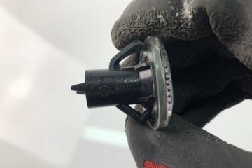 LEVÝ SMĚROVKA BLATNÍKU SKODA ROOMSTER (5J) 1U0949127 2008