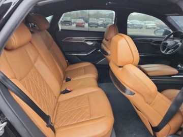 Audi A8 D5 2023 Audi S8 Audi S8 4.0 TFSI z 2023 roku od ubezpieczalni 4.0 Benzyna 563KM, zdjęcie 10
