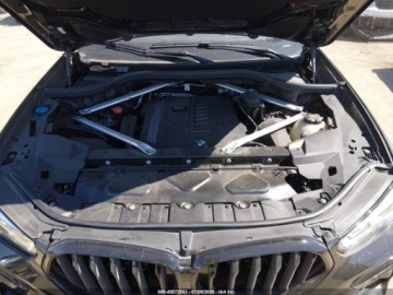 BMW X6 G06 2022 BMW X6 Xdrive40i 2022 3.0 Benzyna 335KM, zdjęcie 8