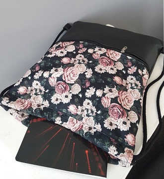 РЮКЗАК ЖЕНСКИЙ РЮКЗАК С КАРМАНОМ ДЛЯ ЦВЕТОВ