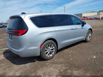 Chrysler Pacifica II 2023 Chrysler Pacifica Touring L 2023 3.6 Benzyna 287KM, zdjęcie 4