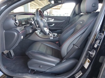 Mercedes Klasa E W213 2020 Mercedes-Benz Klasa E 2020r., AMG 53 4 MATIC, od ubezpieczalni 3.0 Benzyna, zdjęcie 6