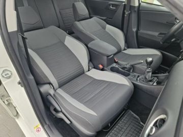 Toyota Auris II Hatchback 5d Facelifting 1.6 Valvematic 132KM 2018 Toyota Auris Polski salon, Kamera cofania,Premium, zdjęcie 18