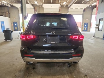 Mercedes GLB 2023 Mercedes-Benz GLB 250 4Matic 2023 2.0l 2.0 Benzyna 221KM, zdjęcie 2