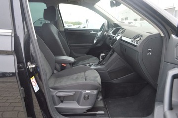 Volkswagen Tiguan II SUV Facelifting 2.0 TDI 200KM 2022 Volkswagen Tiguan 2.0 TDI SCR 4Mot Elegance DSG,SerwisASO,Bezwypadkowy,VAT, zdjęcie 24