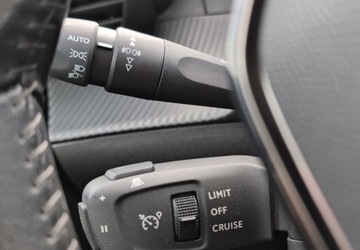 Peugeot 2008 II SUV 1.2 PureTech 130KM 2020 Peugeot 2008 1.2 PureTech Allure SS SalonPL SerwisASO Gwarancja Zadbany, zdjęcie 17