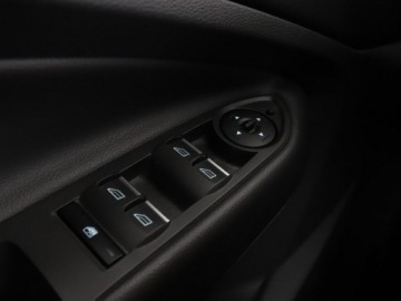 Ford Kuga II SUV 1.5 EcoBoost 150KM 2016 Ford Kuga ST-line bixenon navi kamera panorama, zdjęcie 32