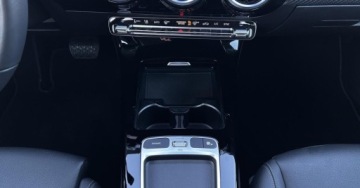 Mercedes CLA C118/X118 Coupe Facelifting 1.3 200 163KM 2024 Mercedes-Benz CLA Salon PL Od Dealera Kamera Android Podgrzewane fotele MB, zdjęcie 17