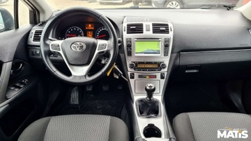 Toyota Avensis III Sedan Facelifting 2015 1.8 Valvematic 147KM 2015 Toyota Avensis 1.8BENZ manual Navi kamera climatronic 100 bezwypadek 1.8, zdjęcie 37