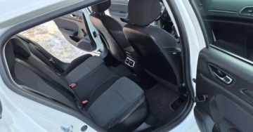 Renault Megane IV Grandtour 1.2 Energy TCe 100KM 2017 RENAULT MEGANE IV 1.2 ENERGY TCe 100 PLAY SUPER STAN PRZEBIEG TYLKO 90TKM!, zdjęcie 31