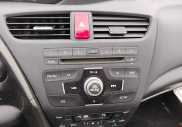 Honda Civic IX Hatchback 5d 1.6 i-DTEC 120KM 2013 Honda Civic 2013r, 1.6 Diesel. Uszkodzony lewy przod i tyl. 1.6 Diesel, zdjęcie 13