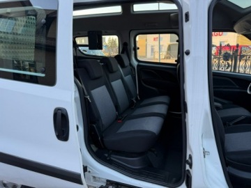 Fiat Doblo IV 1.6 MultiJet 120KM 2019 Fiat Doblo niepełnosprawnych rampa inwalida 2020, zdjęcie 22
