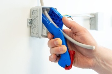 WEICON / СДЕЛАНО В ГЕРМАНИИ Инструмент для снятия изоляции с плоских и круглых кабелей