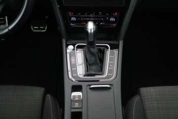 Volkswagen Passat B8 Variant Facelifting 1.5 TSI EVO 150KM 2022 VW Passat 1.5 TSI, Salon Polska, Serwis ASO, zdjęcie 15