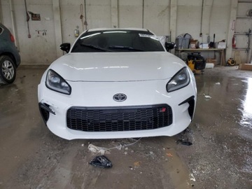 Toyota 2023 Toyota GR86 Premium, 2,4L, od ubezpieczalni 2.4 Benzyna 228KM, zdjęcie 1
